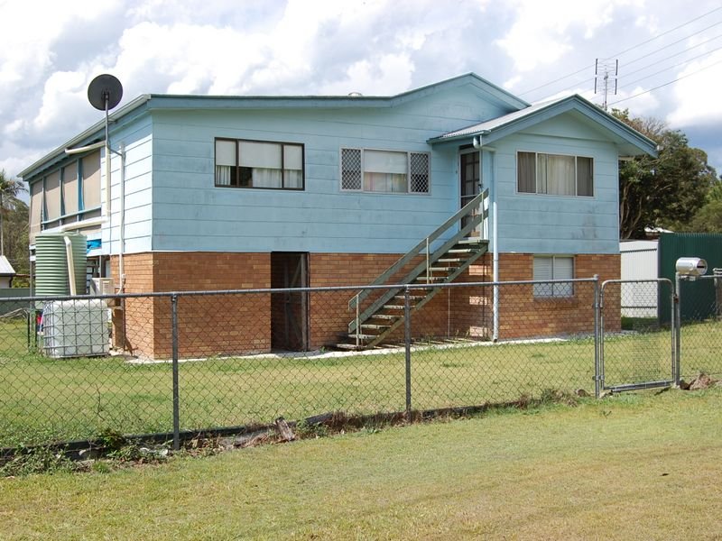 19 Gloucester Street, Woodford, QLD 4514