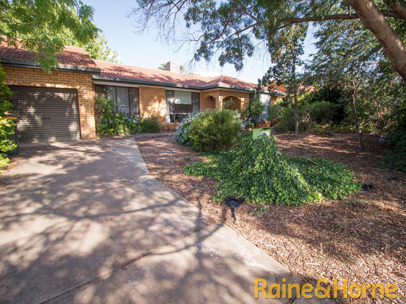 12 Gundarra Street, Dubbo, NSW 2830 Property Details
