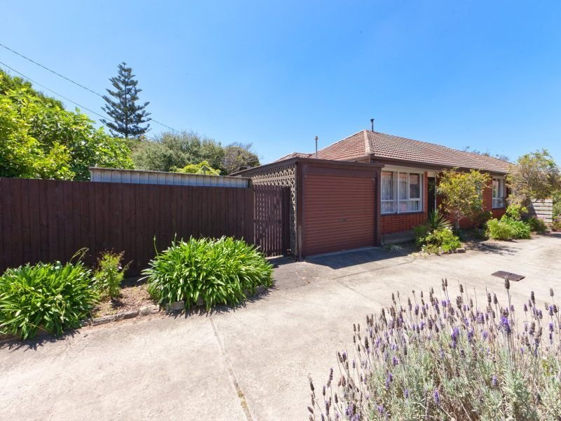 1/15 Gould Street, Frankston, Vic 3199 Property Details