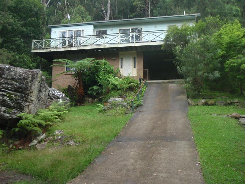 135 Greenhaven Drive, Umina Beach, NSW 2257