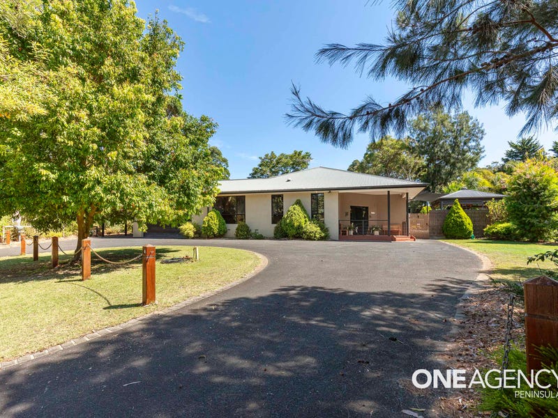 32 Lockhart Drive, Rosebud, Vic 3939 Property Details