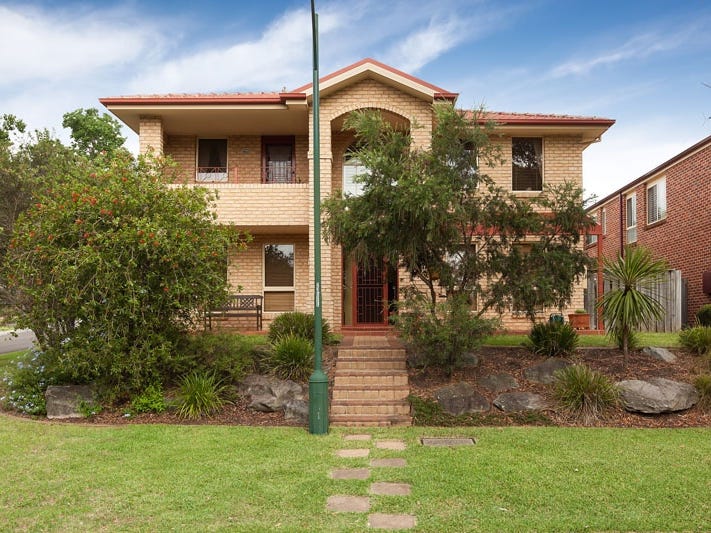 3 Brooks Bend, Mount Annan, NSW 2567