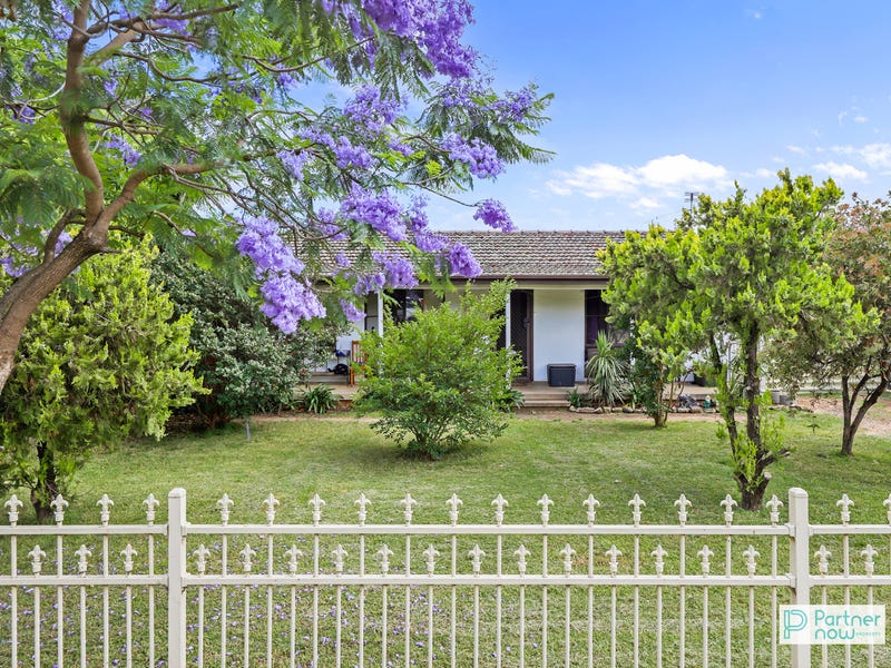 1-stewart-avenue-tamworth-nsw-2340-property-details