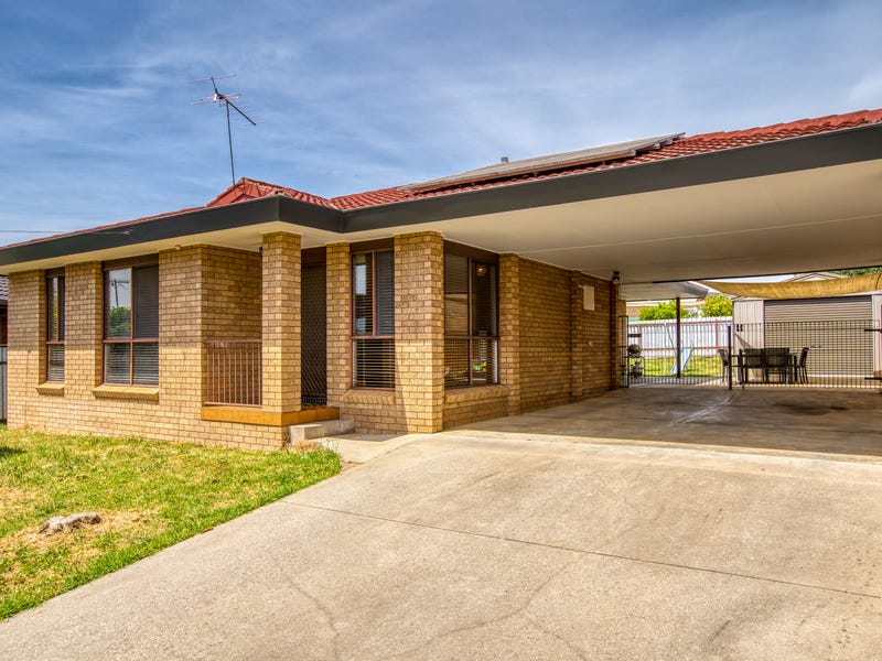 36 Waratah Way, Wodonga, Vic 3690 Property Details