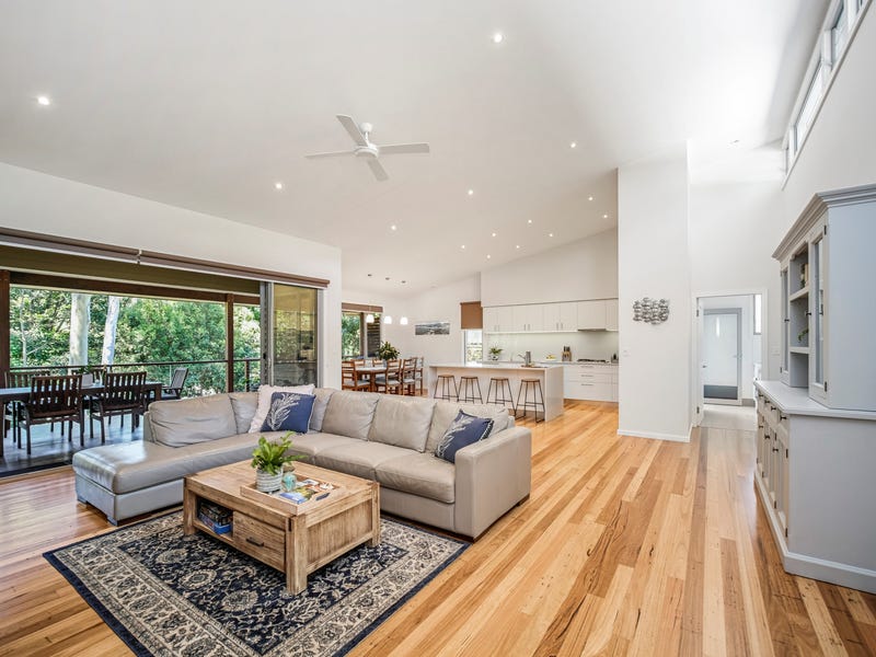 32 Hillside Parade, Elizabeth Beach, NSW 2428