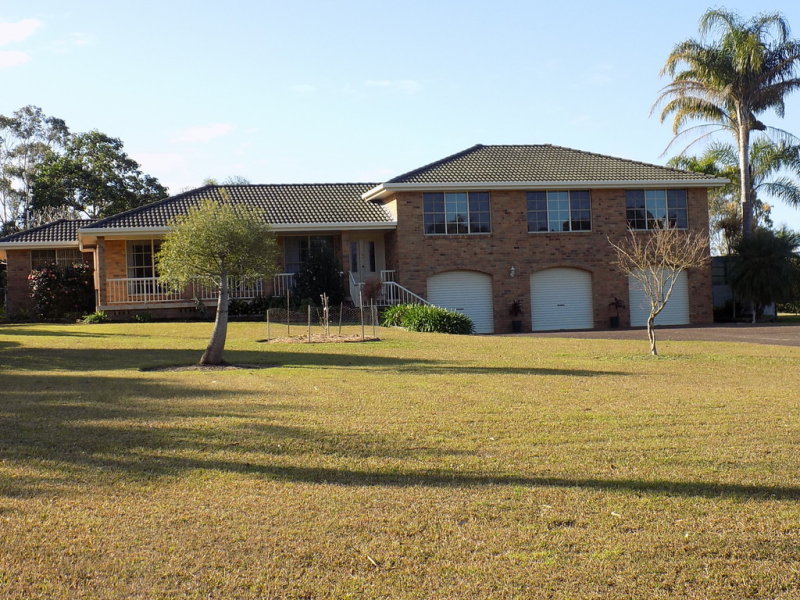 17 Springhill Place, Lake Cathie, NSW 2445