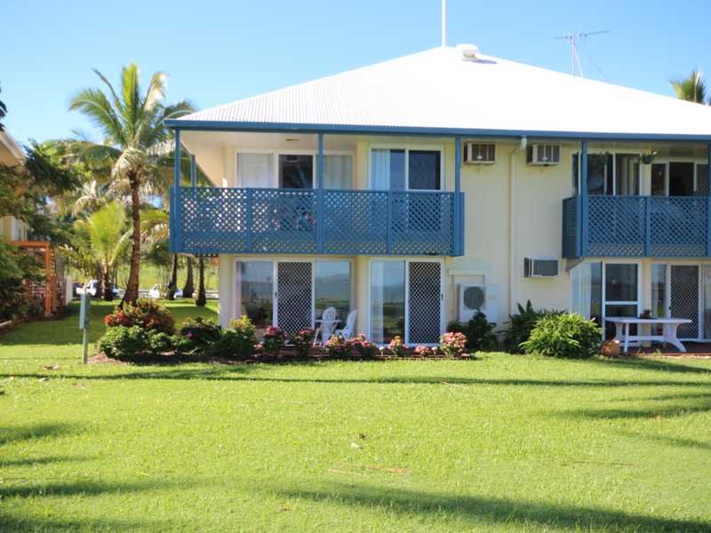 8/18 Beach Road, Dolphin Heads, QLD 4740