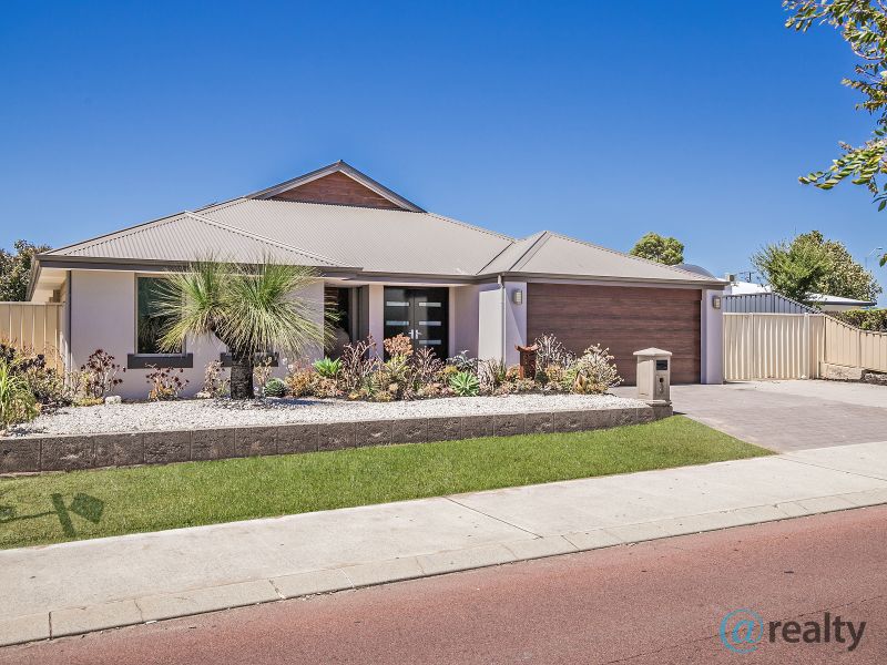 8 Lord Hobart Drive, Madora Bay, WA 6210