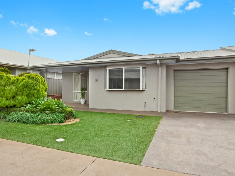 Palm Lake Resort Toowoomba Retirement Living at 97161 Hogg Street