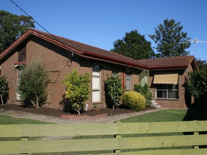 34 Robertson Drive, Mornington, Vic 3931 Property Details