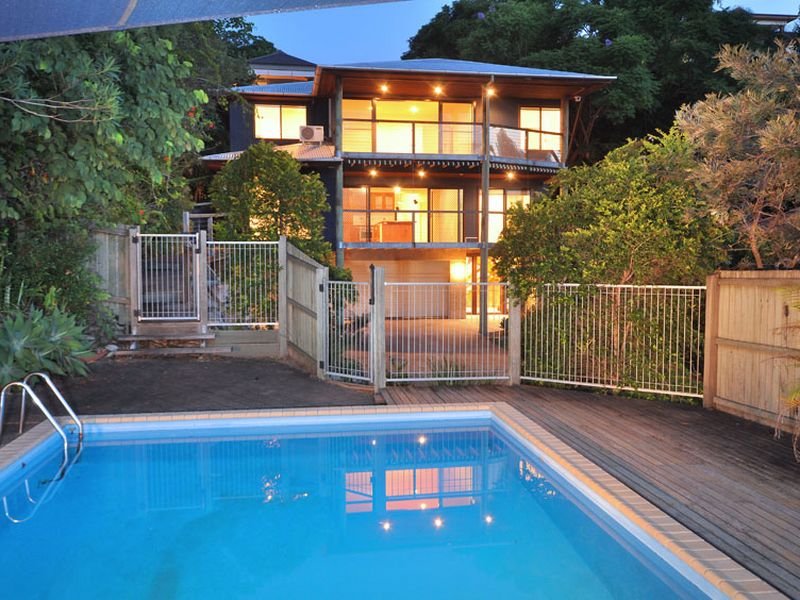 381 Chatsworth Road, Coorparoo, Qld 4151 Property Details