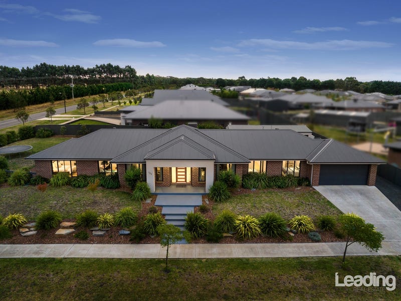 122 Knox Road, Romsey, Vic 3434 Property Details