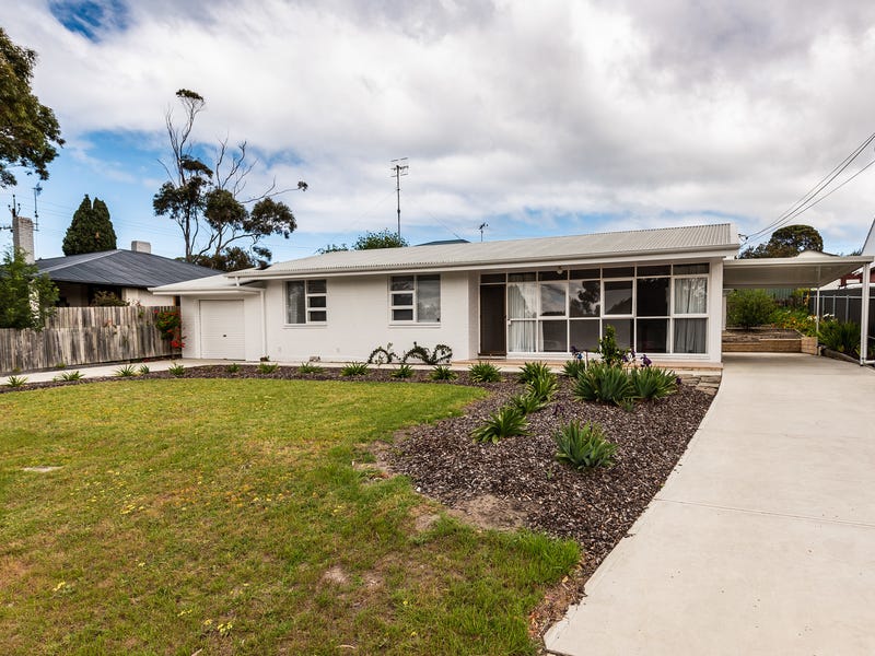 21 Pine Avenue, Victor Harbor, SA 5211 House for Sale