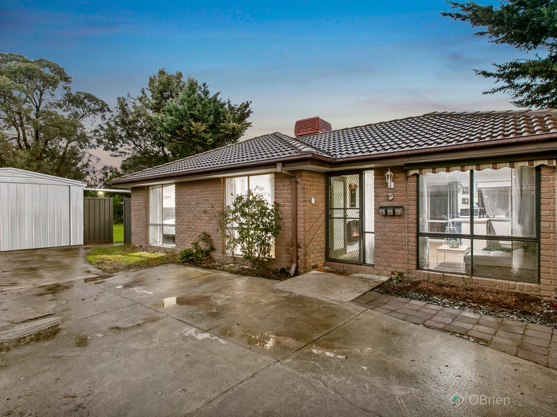 82 Monahans Road, Cranbourne, Vic 3977 Property Details