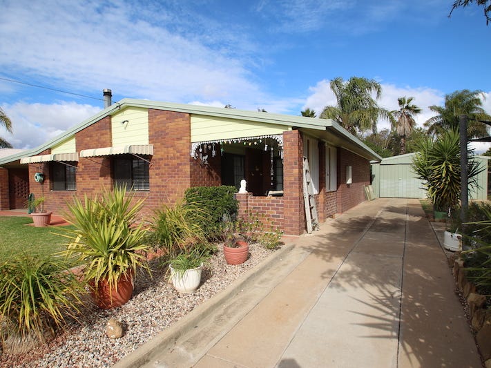 24 Edna Street, Roma, Qld 4455 Property Details