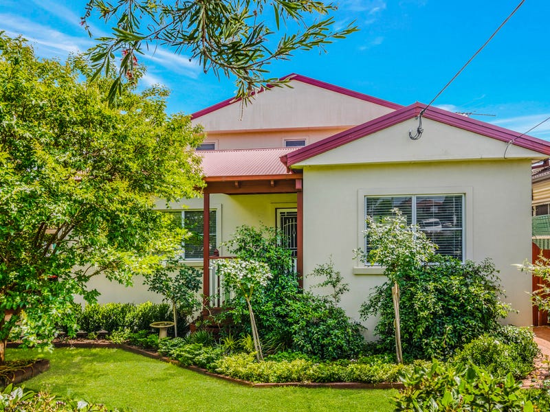 Houses for Sale in Smithfield, NSW 2164