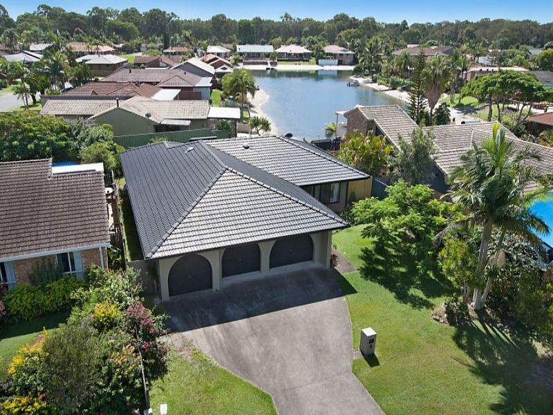 11 Plover Place, Tweed Heads West, NSW 2485