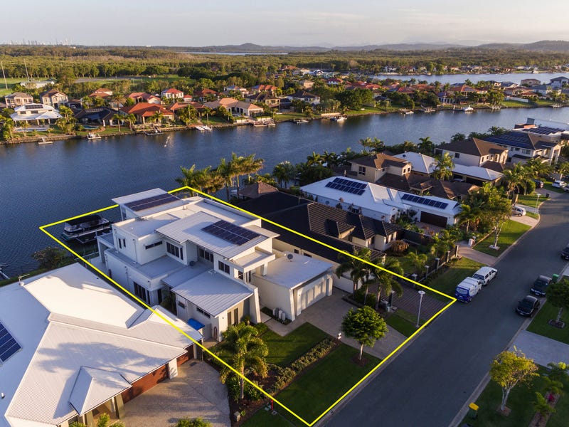 98 The Peninsula, Helensvale, Qld 4212 Property Details