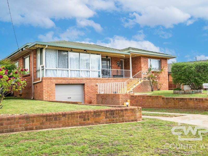 35 Cross Street, Glen Innes, NSW 2370