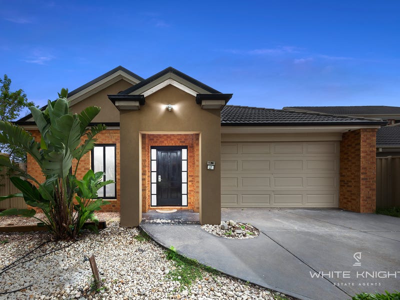 27 Kooyong Way, Caroline Springs, VIC 3023 27 Kooyong Way, Caroline Springs, VIC 3023