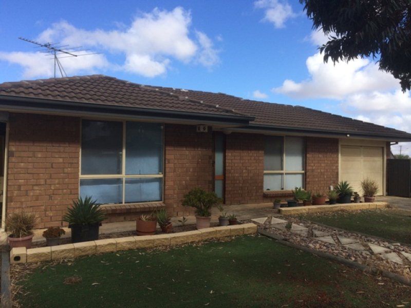 38 Reynolds Drive, Paralowie, SA 5108