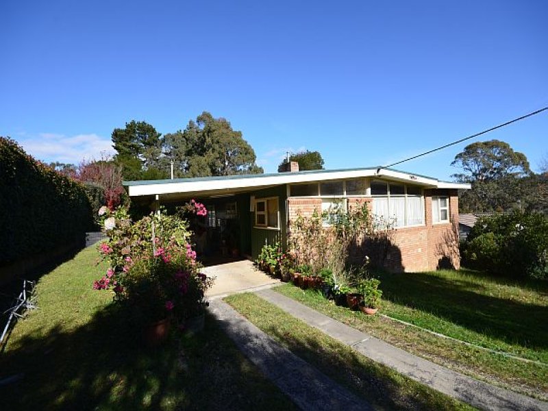 15 Oxley Drive, Bowral, NSW 2576