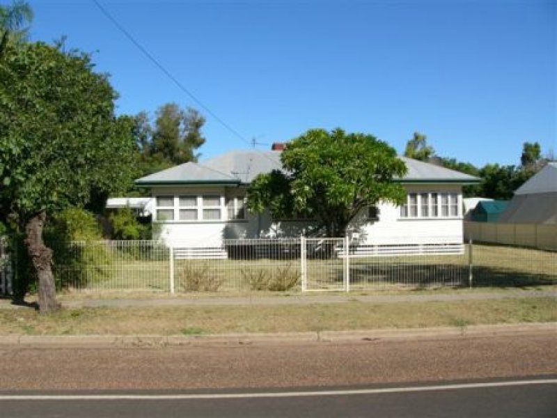 8 Victoria Street, St QLD 4487