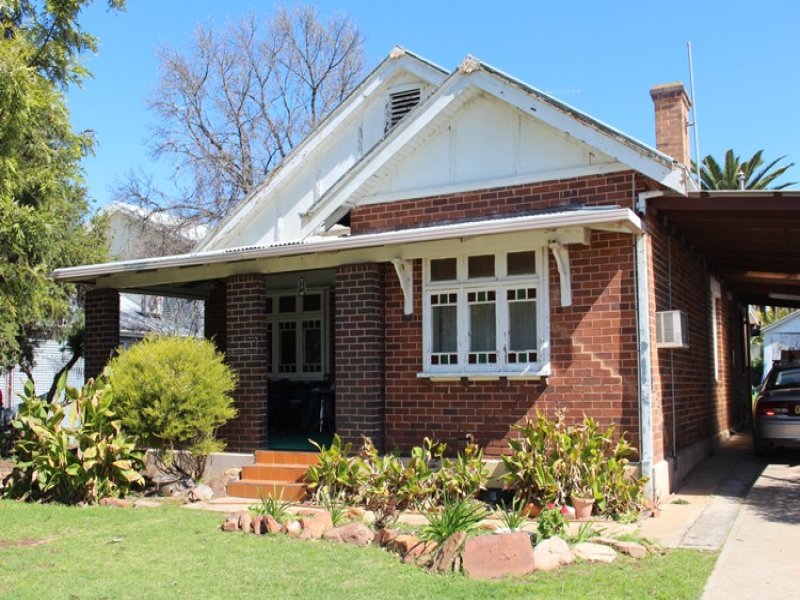 77 Palm Avenue, Leeton, NSW 2705