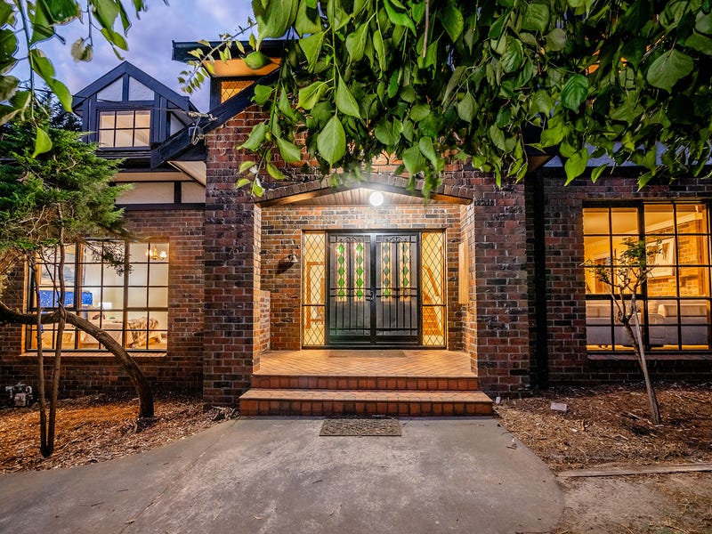 Real Estate & Property for Sale in Lysterfield South, VIC 3156