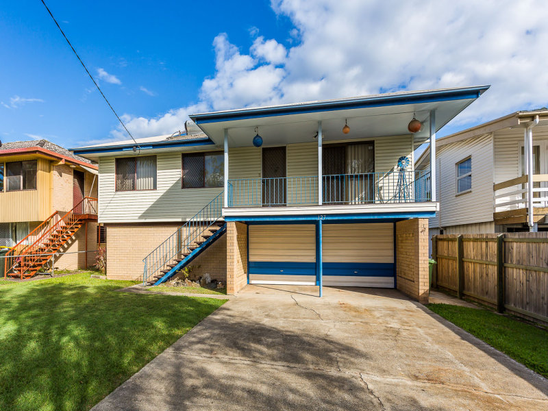 127 Street, KippaRing, Qld 4021 Property Details