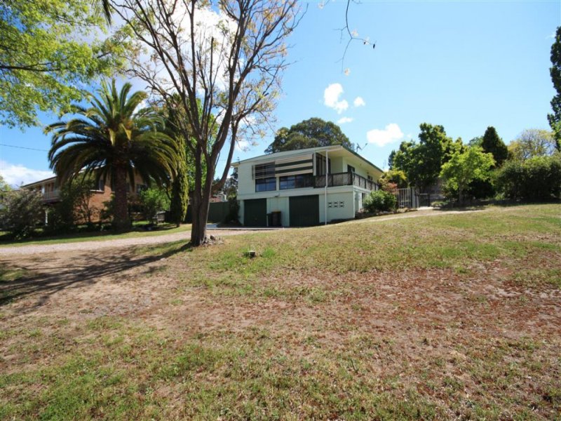 150 Pelham Street, Tenterfield, NSW 2372