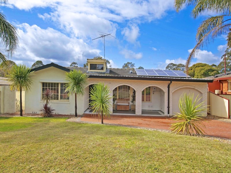 15 Evergreen Avenue, Bradbury, NSW 2560 Property Details