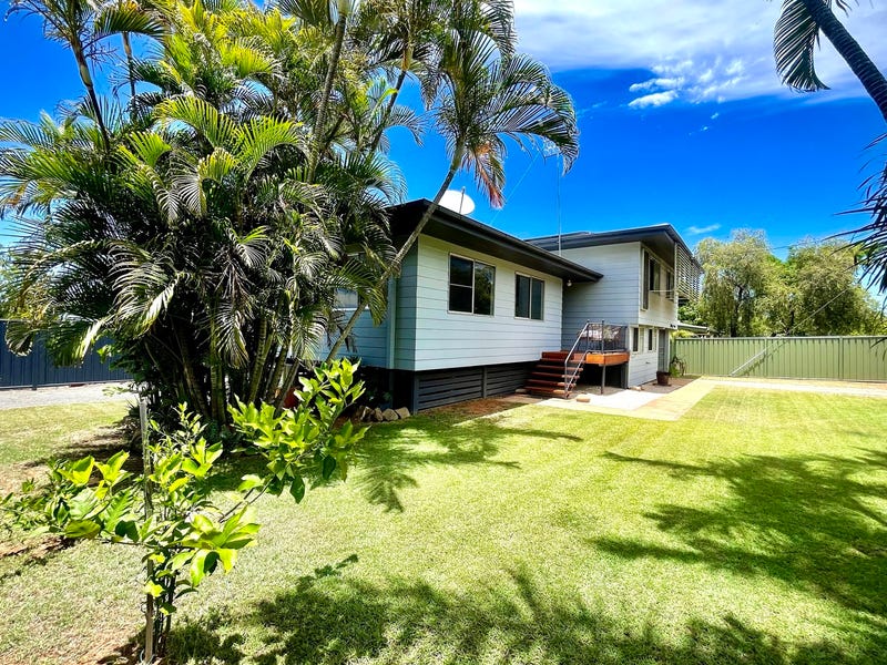 17 Flinders Drive, Moranbah, Qld 4744 House for Sale