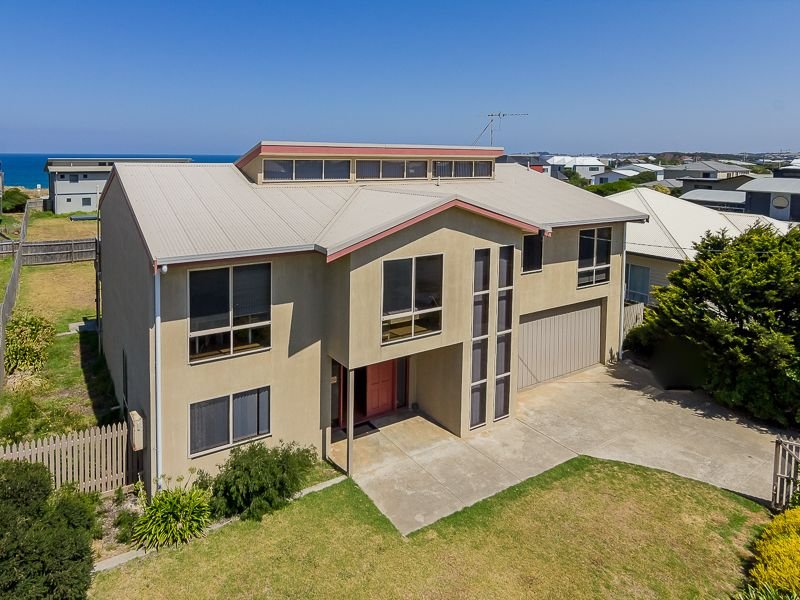 21 Seaview Cres, Surf Beach, VIC 3922