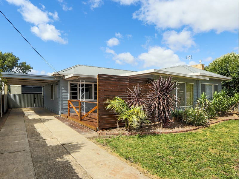 156 Raglan Street, Sale, Vic 3850 Property Details