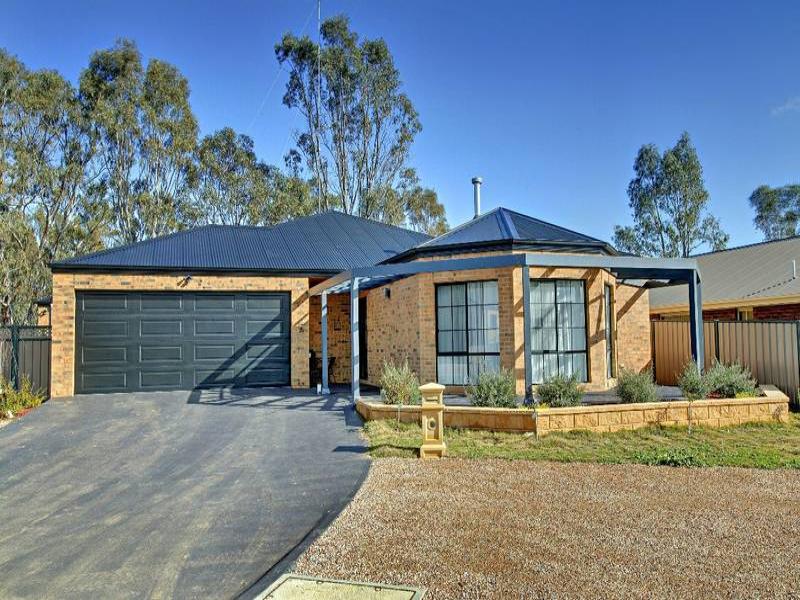 18 Greenwood Rise, Broadford, VIC 3658