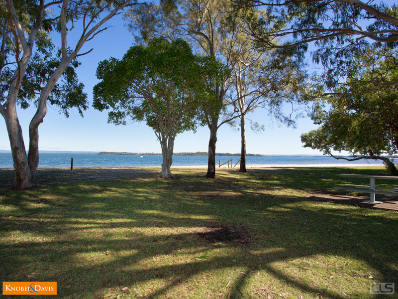 10/17 South Esplanade, Bongaree, Qld 4507 Property Details