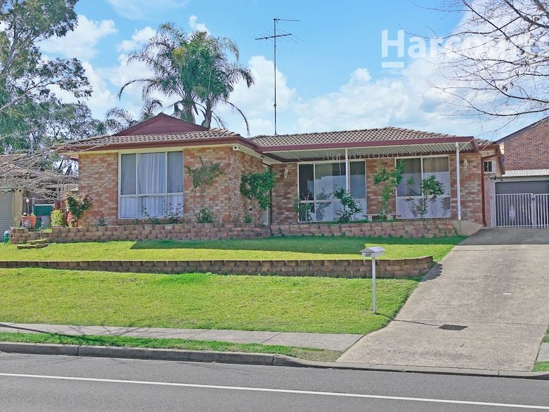 287 Welling Drive, Mount Annan, NSW 2567