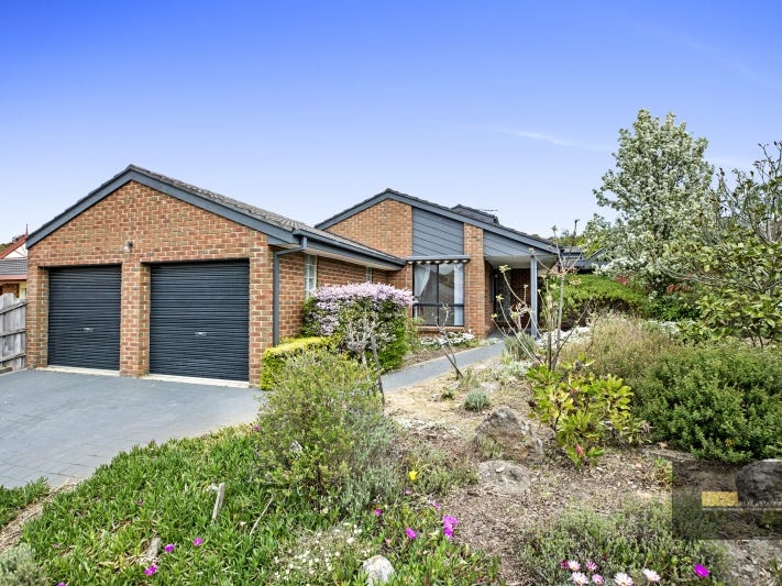 105 Stewarts Lane, Sunbury, Vic 3429 Property Details