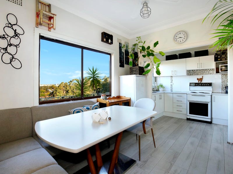 13 Outlook Drive, Figtree, NSW 2525