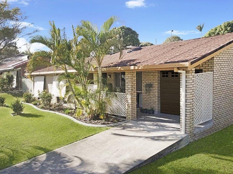 5 Carnoustie Street, Tewantin, QLD 4565