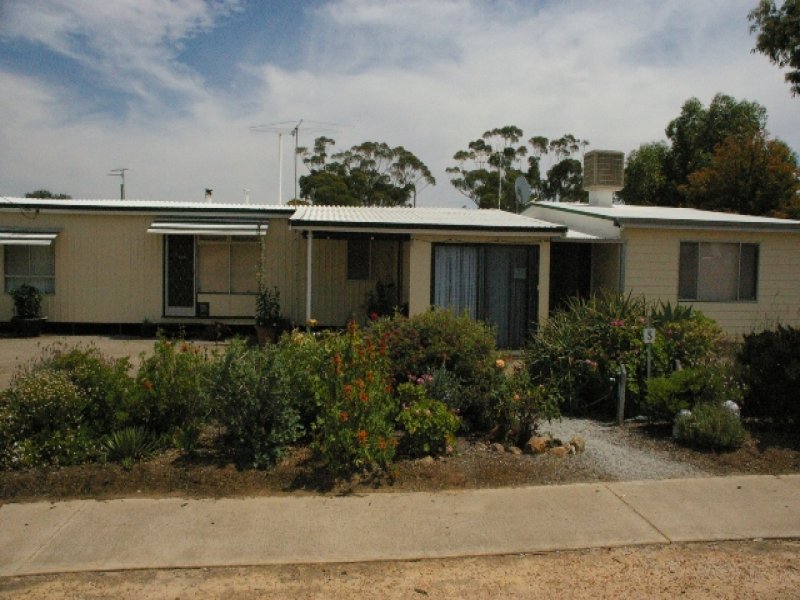 55 Jennaberring rd, Quairading, WA 6383 Property Details