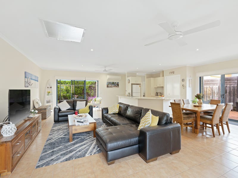 2/187 Church Street, Cowes, Vic 3922 House for Sale