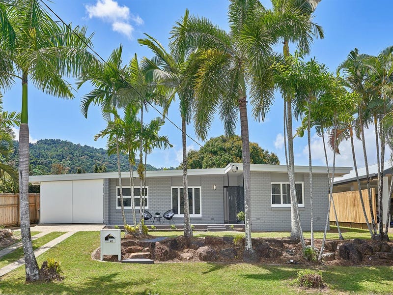 42 Hillview Crescent, Whitfield, Qld 4870 Property Details