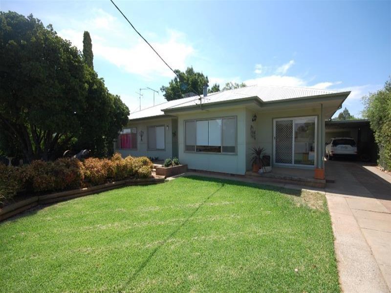 51 Galore Street, Lockhart, NSW 2656 Property Details