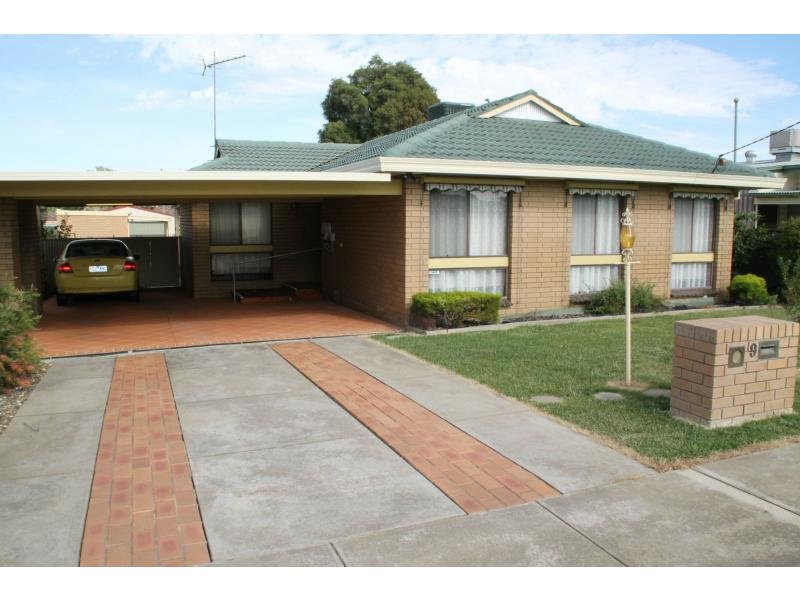 9 Milford Grove, Wangaratta, VIC 3677