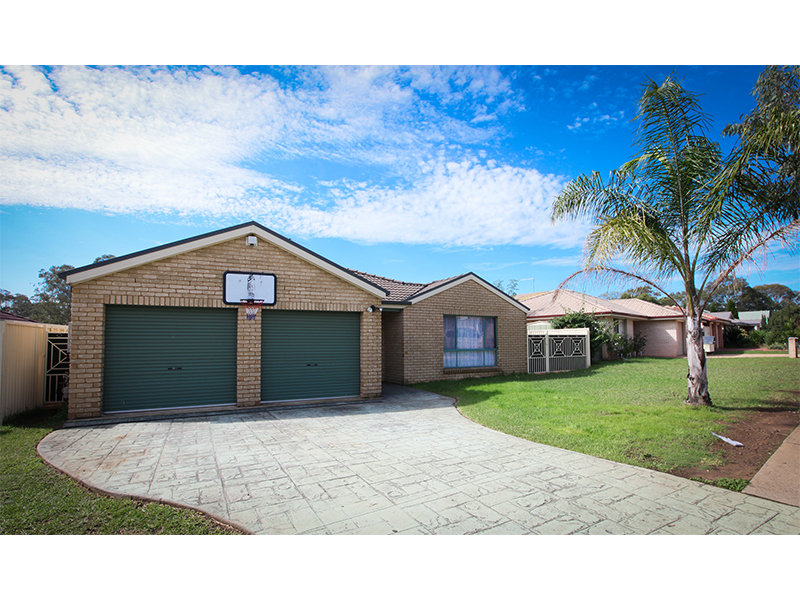 71 Dalmeny Drive, Prestons, NSW 2170 Property Details