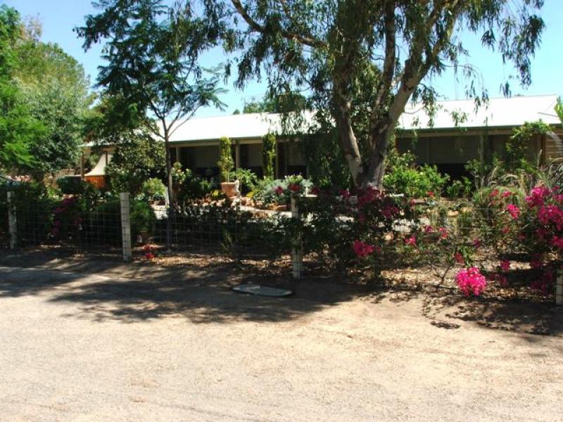 10 Niven Crescent, Carnamah, WA 6517 Property Details