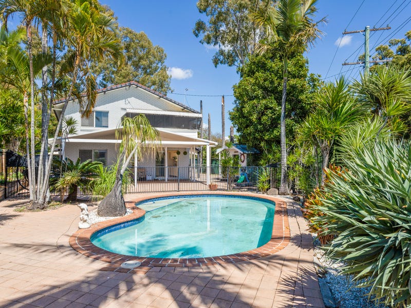 25 Schneider Avenue, Labrador, Qld 4215 Property Details