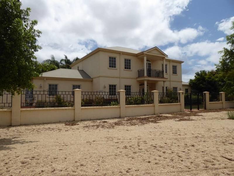 21 Gatacre Drive Somerville, Kalgoorlie, WA 6430 Property Details